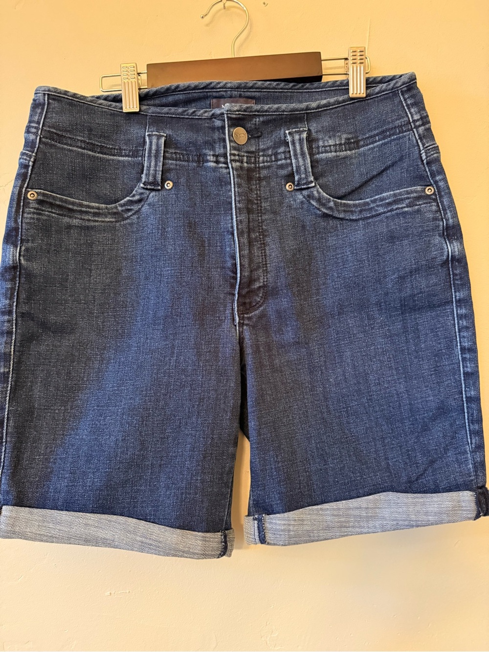 NYDJ Briella Denim Bermuda Shorts Roll Cuff Dark Wash Slimming Stretch Size 8p